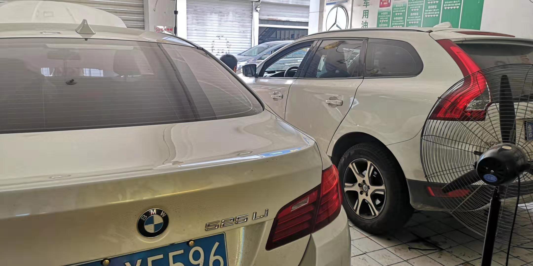 寶馬汽車維修局部補(bǔ)漆多少錢？