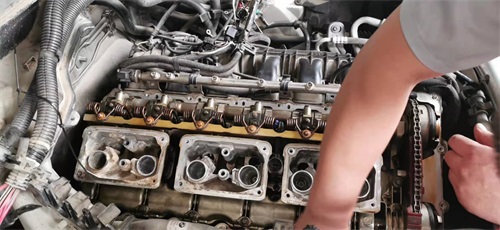 汽車發(fā)動機怠速抖動是什么原因引起的？